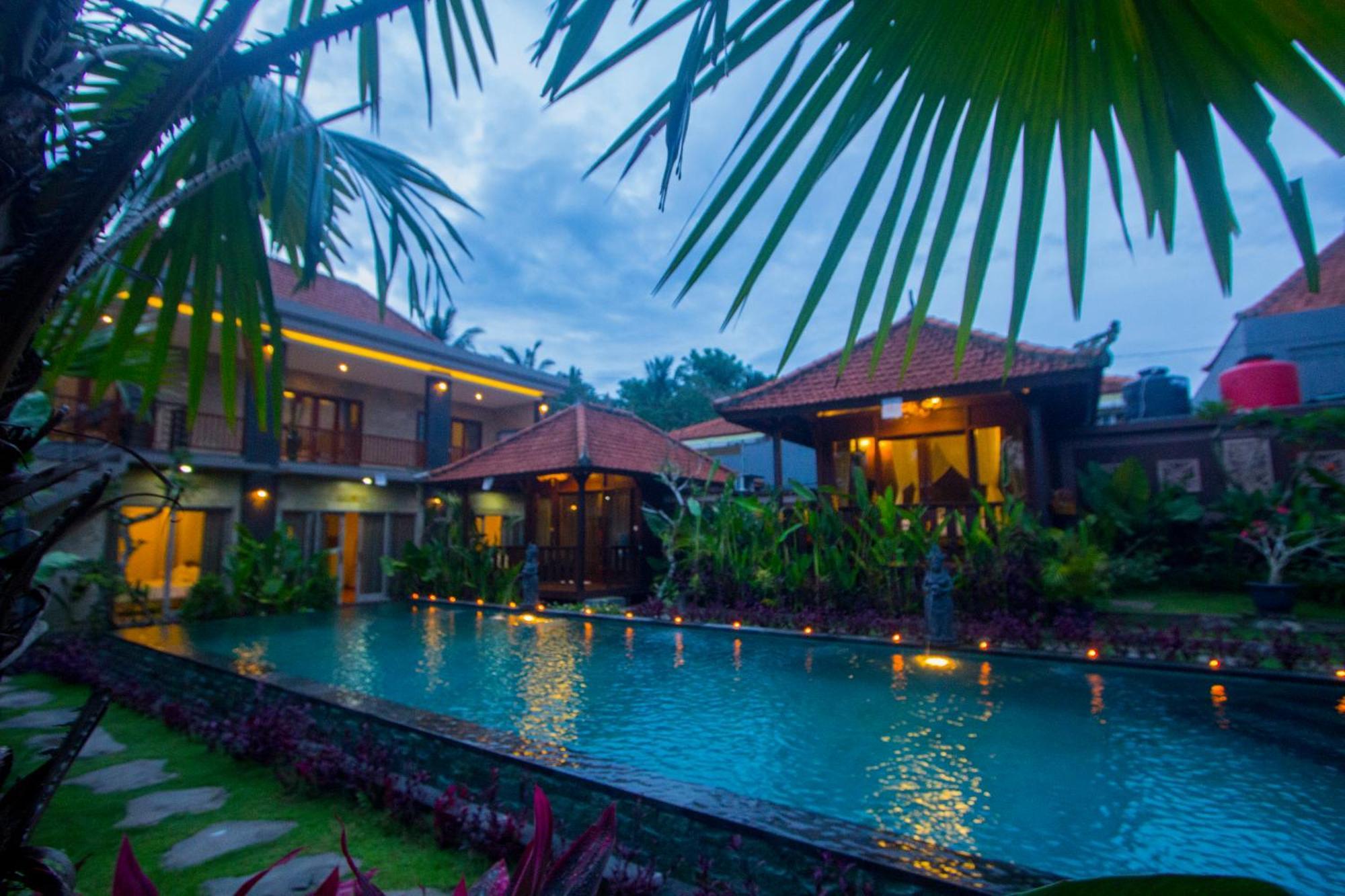 Ratna Villa 4 Ubud  Exterior photo