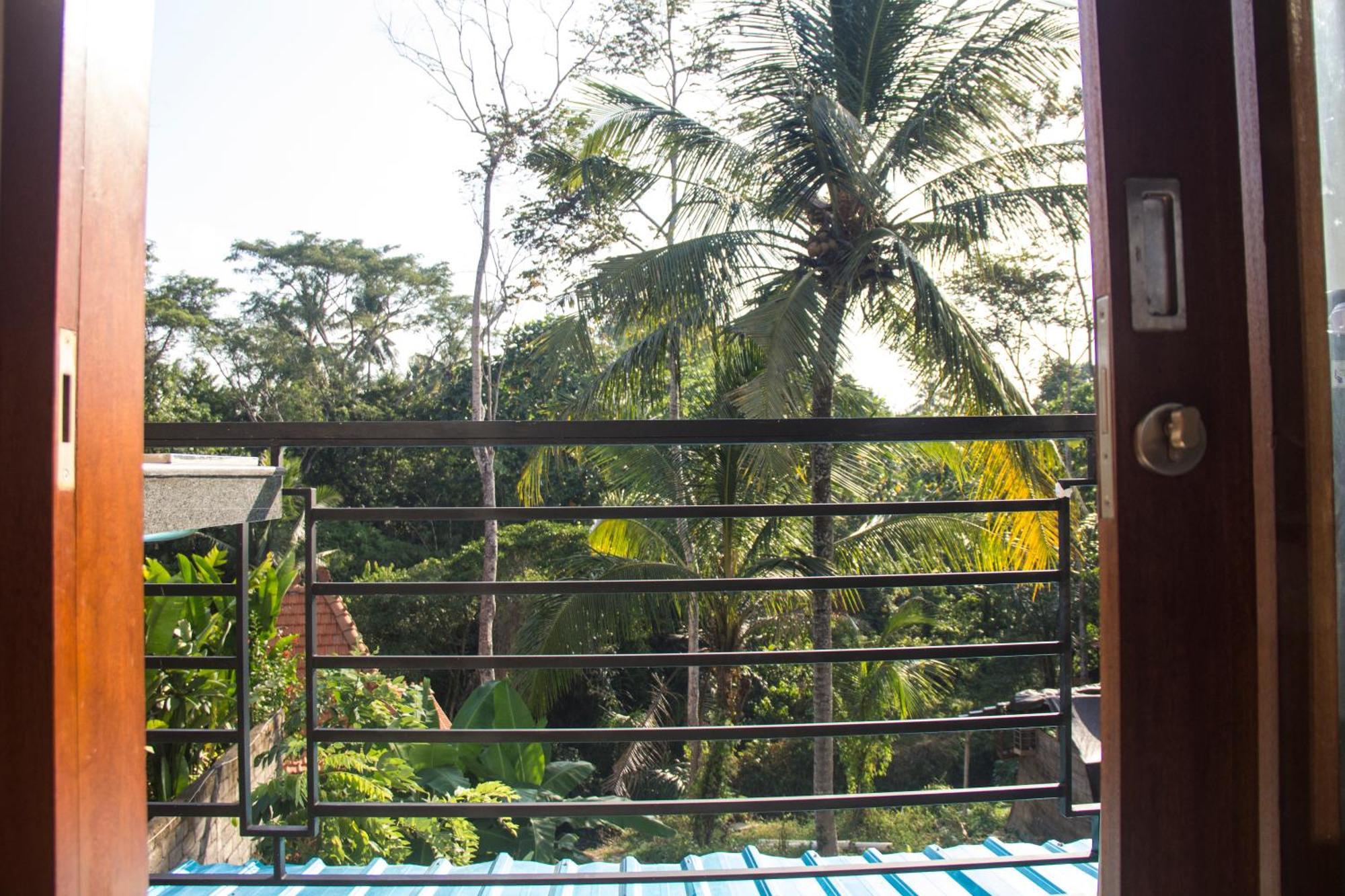 Ratna Villa 4 Ubud  Exterior photo